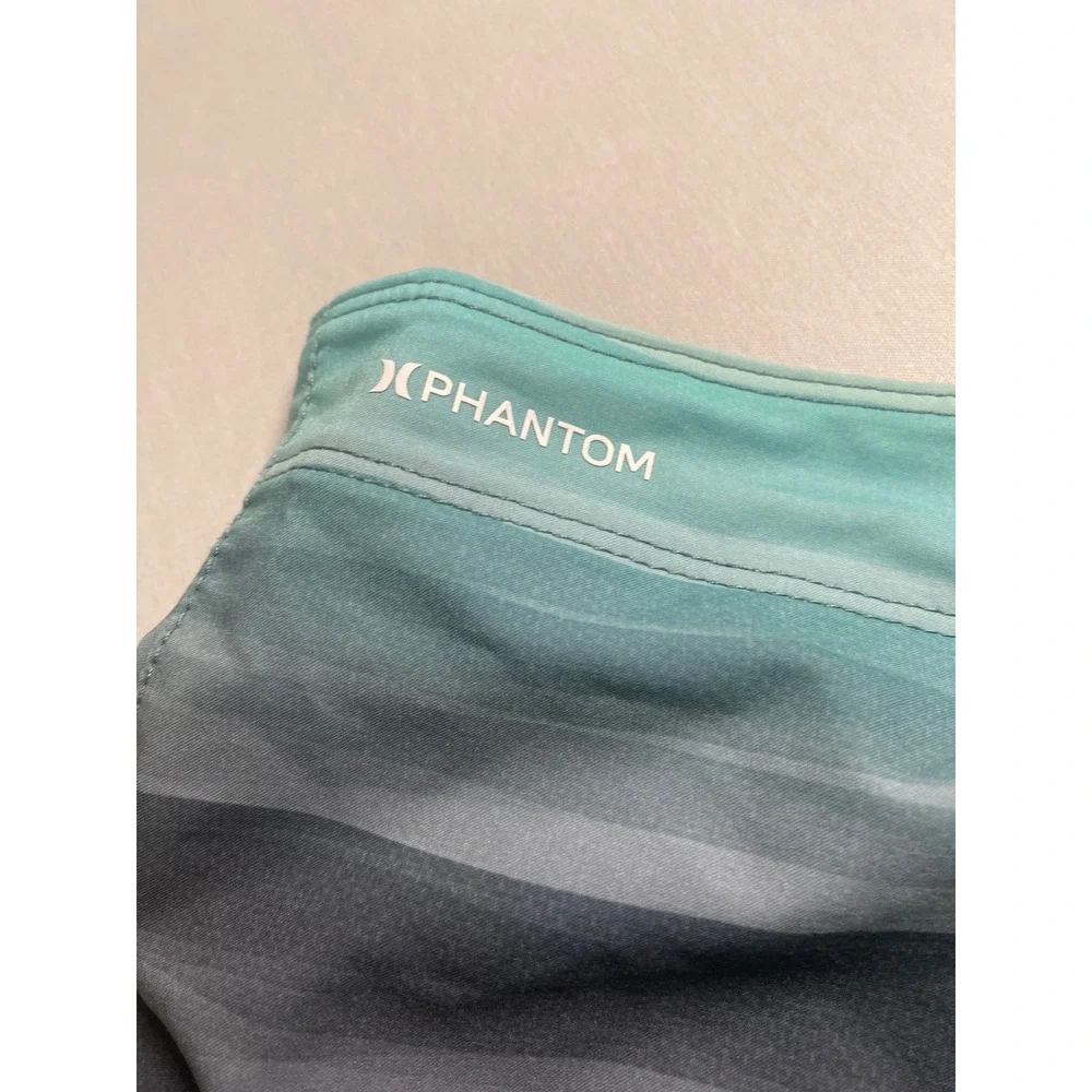 Hurley Phantom Mens Board Shorts Blue Grey Striped Swim Trunks Size 33